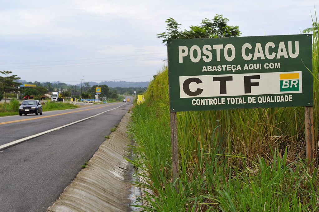 ... a service station named „Cacau“...