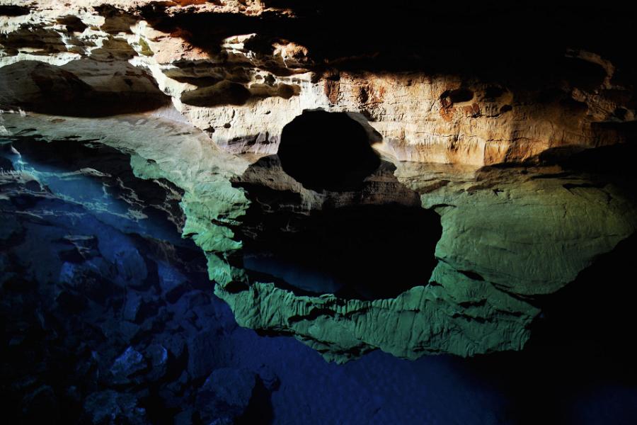 Poço Azul, Chapada Diamantina, Brasil