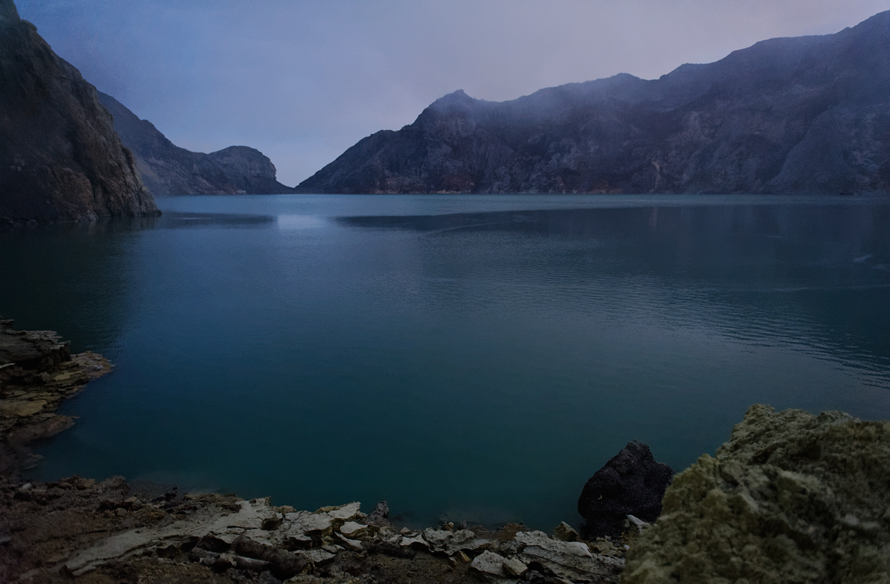 “Kawah Ijen” shortly before sunrise