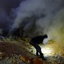 Sulphur workers, Mount Ijen, Java